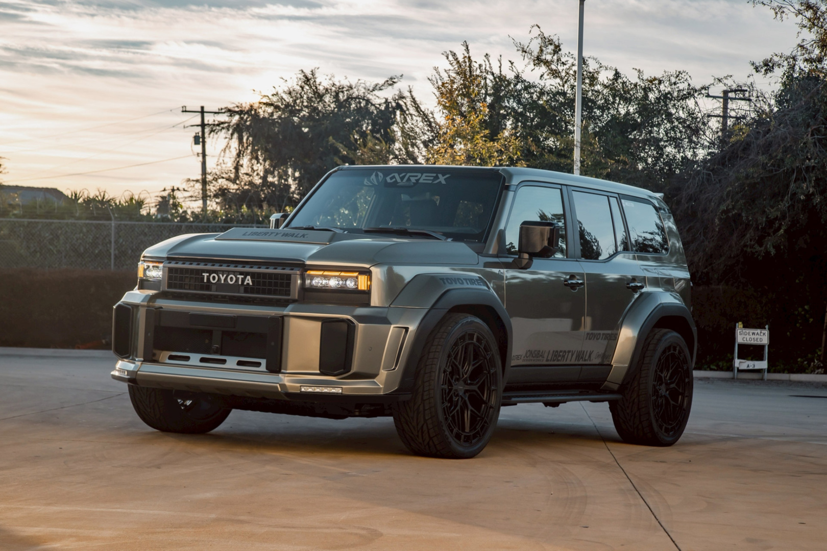 SMALL_LB-WORKS-TOYOTA-LAND-CRUISER-25000020